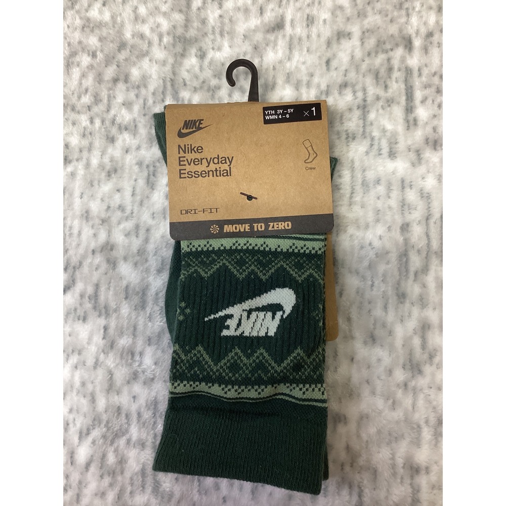 Nike Everyday Essential Dri-FIT Crew Socks Green Fair Isle FZ3071-338 Wmn 4-6 S
